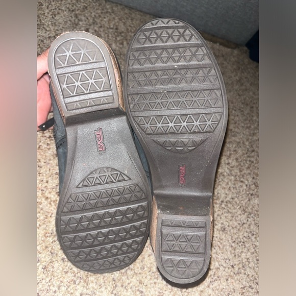 Teva Ankle Boot - Picture 5 of 5